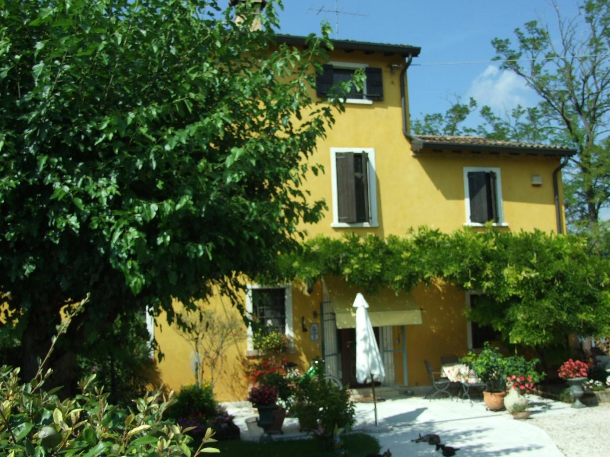 B&B Casacasina Монцамбано Екстериор снимка